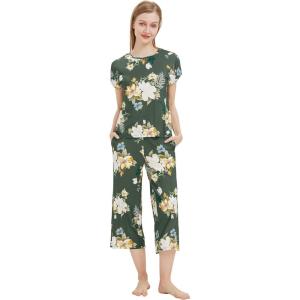 image:imageWiWi Womens Pajamas Sets Bamboo Viscose Short Sleeve Top with Capri Pants Super Soft Lounge Cooling Sleepwear Pjs SXXLBgreenFloral